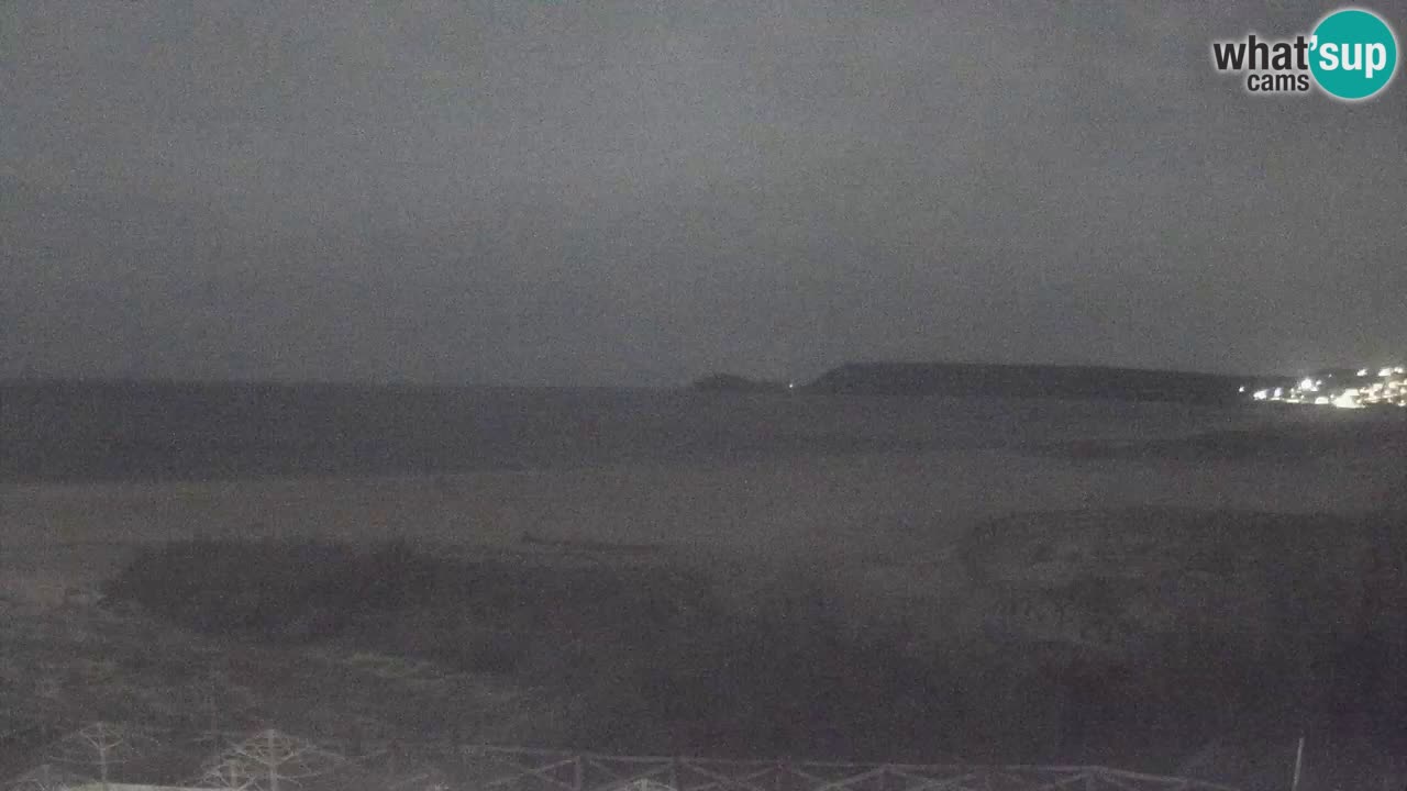 Spletna kamera Torre dei Corsari – Pogled v živo na plažo s Punta Usai