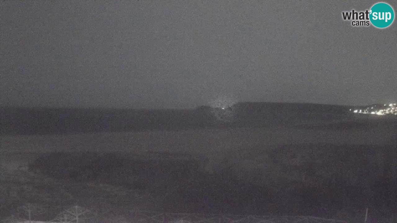 Spletna kamera Torre dei Corsari – Pogled v živo na plažo s Punta Usai