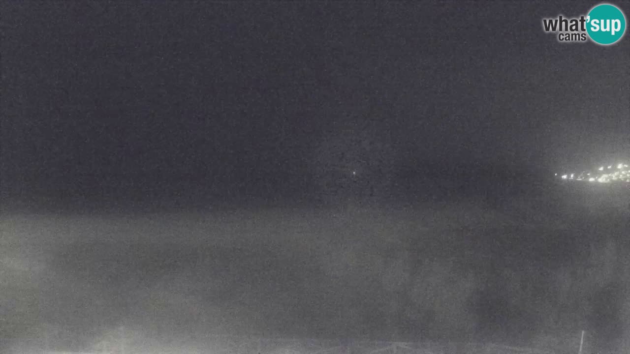 Spletna kamera Torre dei Corsari – Pogled v živo na plažo s Punta Usai