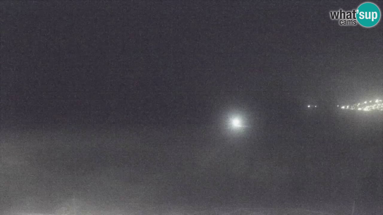 Spletna kamera Torre dei Corsari – Pogled v živo na plažo s Punta Usai