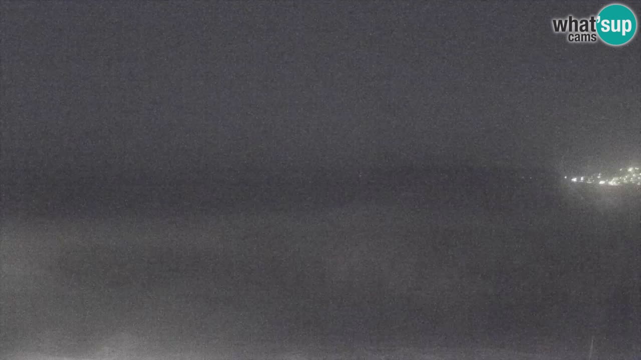 Spletna kamera Torre dei Corsari – Pogled v živo na plažo s Punta Usai