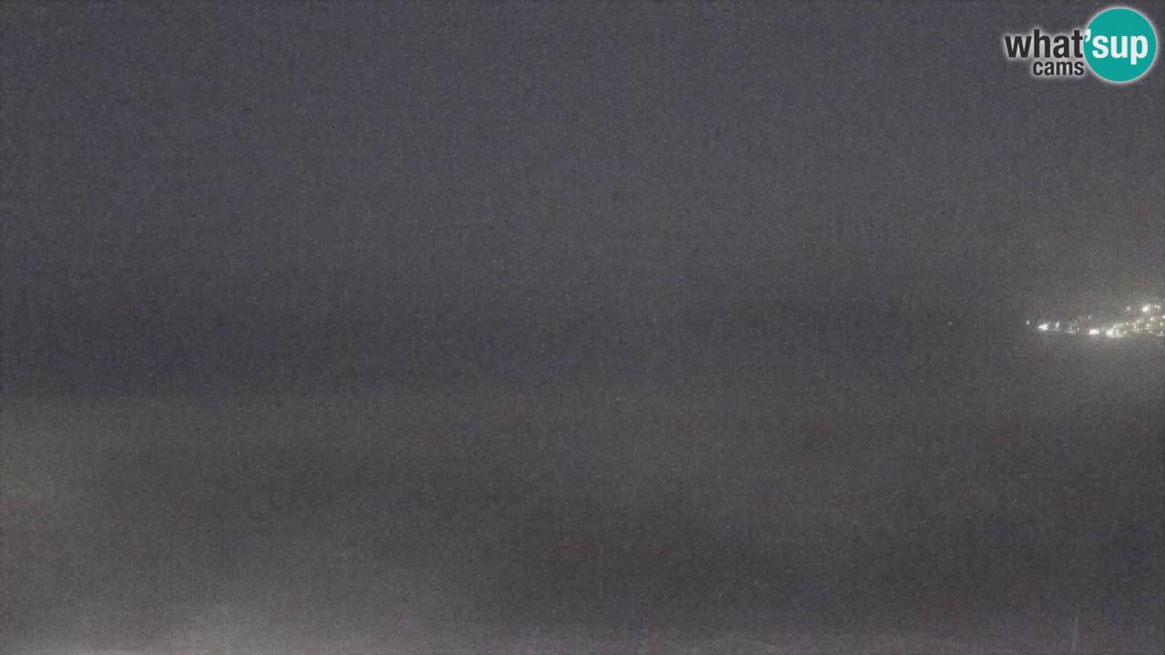 Spletna kamera Torre dei Corsari – Pogled v živo na plažo s Punta Usai