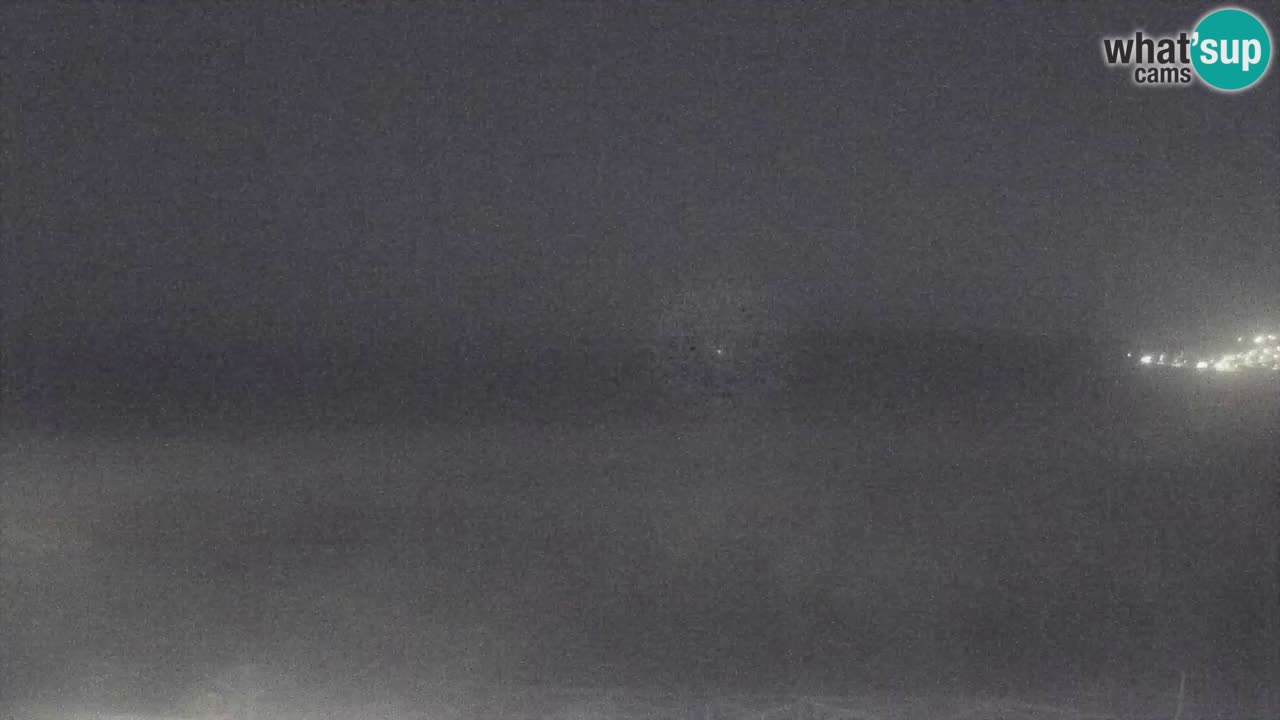 Spletna kamera Torre dei Corsari – Pogled v živo na plažo s Punta Usai