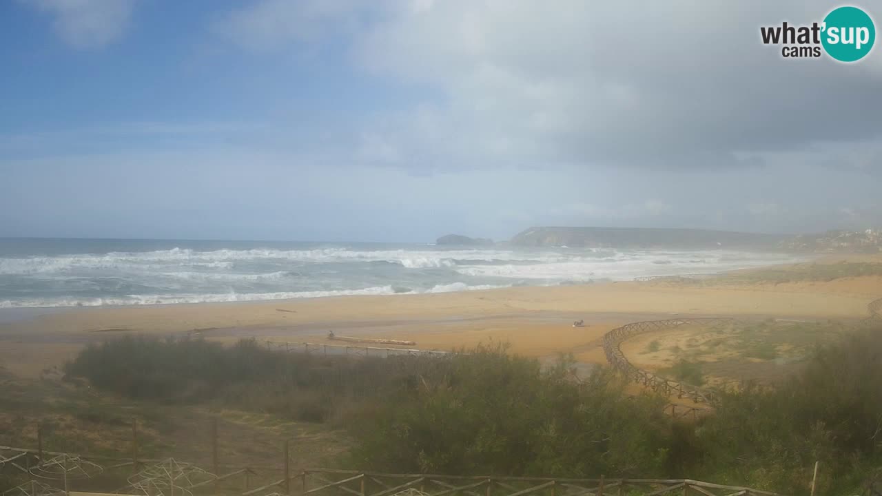 Spletna kamera Torre dei Corsari – Pogled v živo na plažo s Punta Usai
