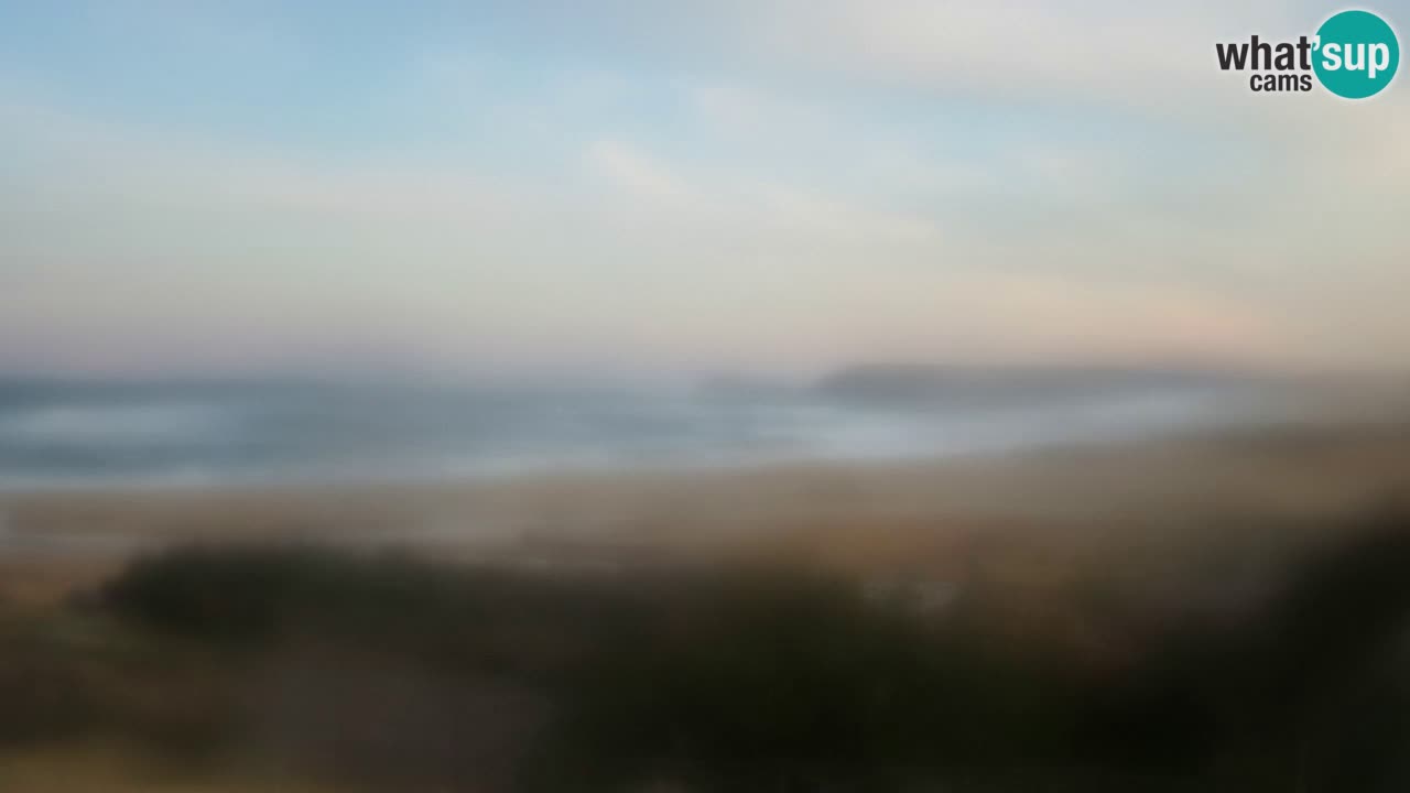 Spletna kamera Torre dei Corsari – Pogled v živo na plažo s Punta Usai