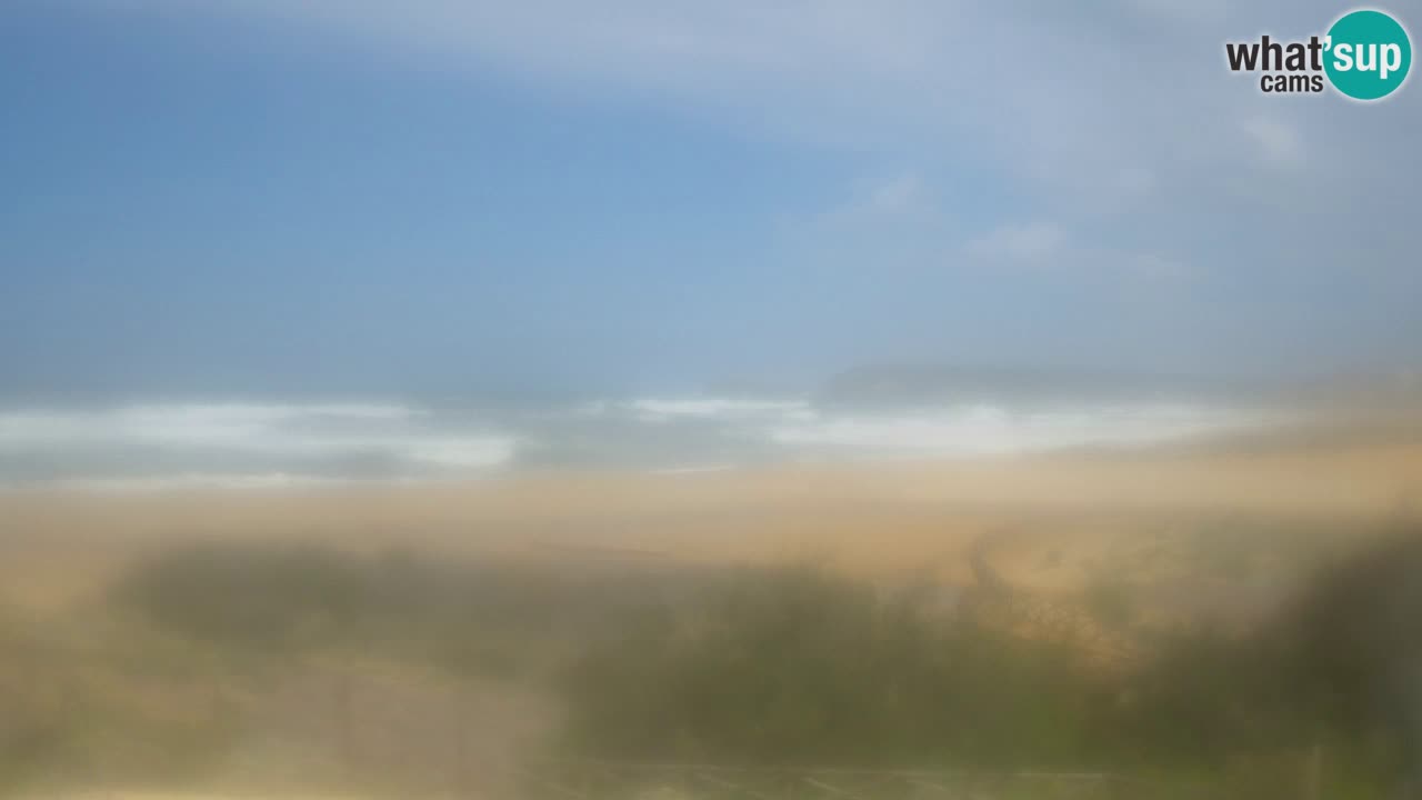 Spletna kamera Torre dei Corsari – Pogled v živo na plažo s Punta Usai