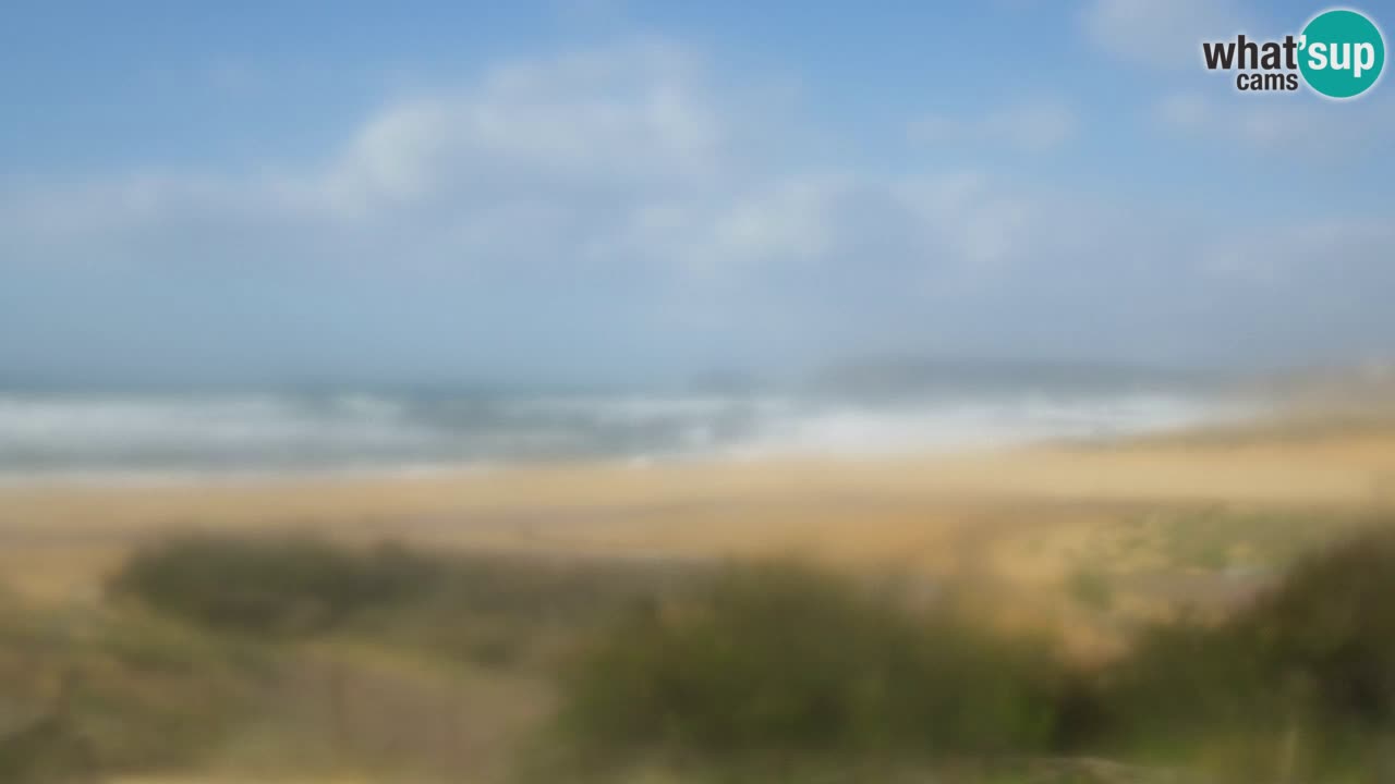 Web kamera Torre dei Corsari – Pogled uživo na plažu s Punta Usai