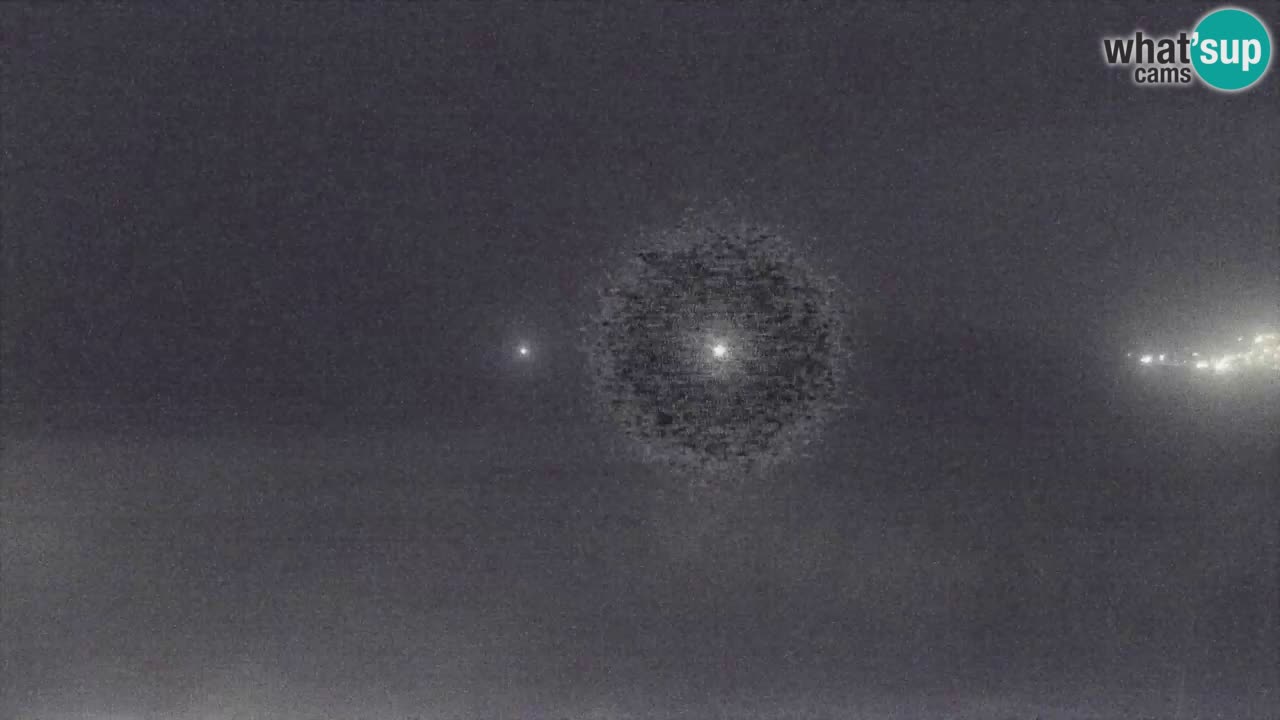 Web kamera Torre dei Corsari – Pogled uživo na plažu s Punta Usai