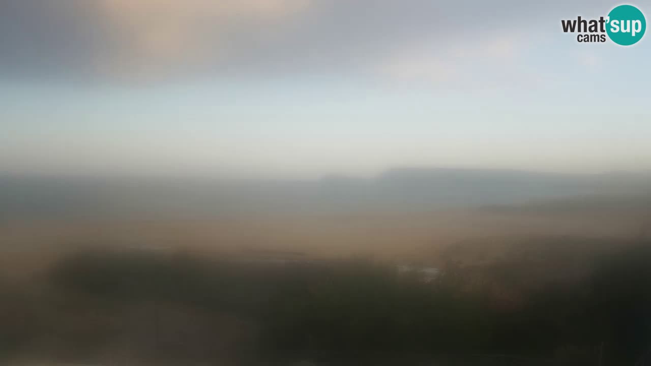 Webcam Torre dei Corsari – Vista live sulla spiaggia da Punta Usai