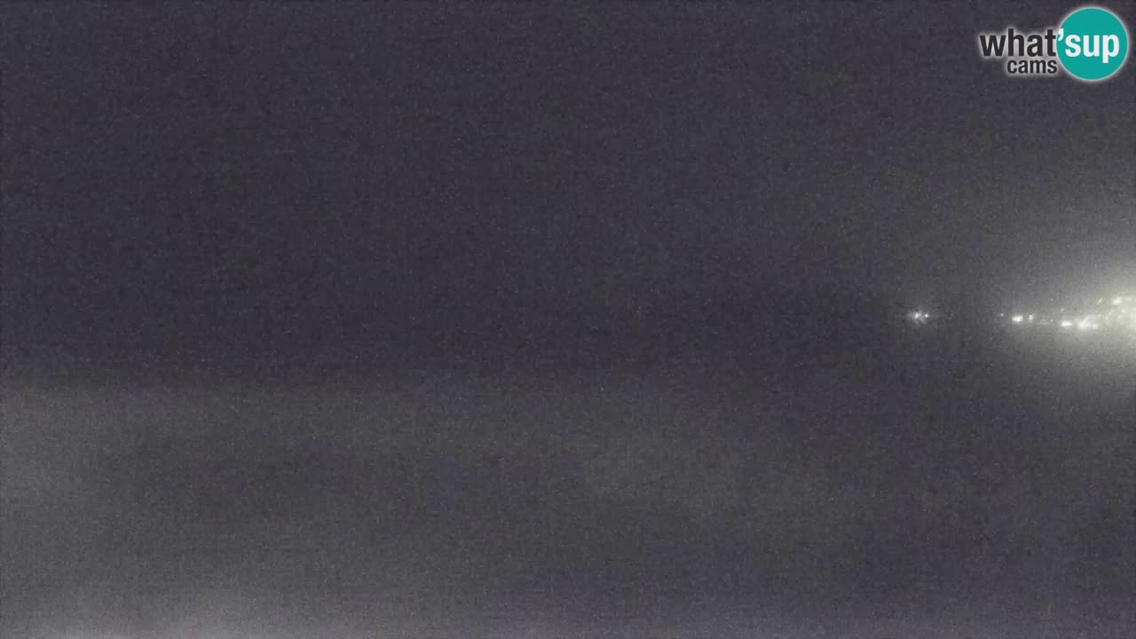 Spletna kamera Torre dei Corsari – Pogled v živo na plažo s Punta Usai