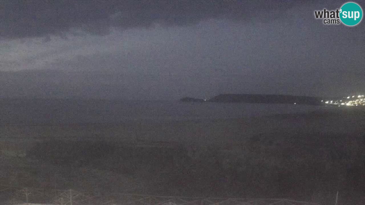 Spletna kamera Torre dei Corsari – Pogled v živo na plažo s Punta Usai