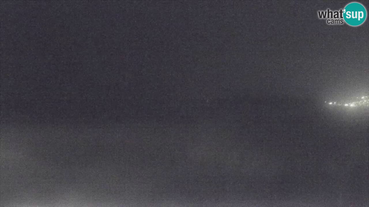 Spletna kamera Torre dei Corsari – Pogled v živo na plažo s Punta Usai