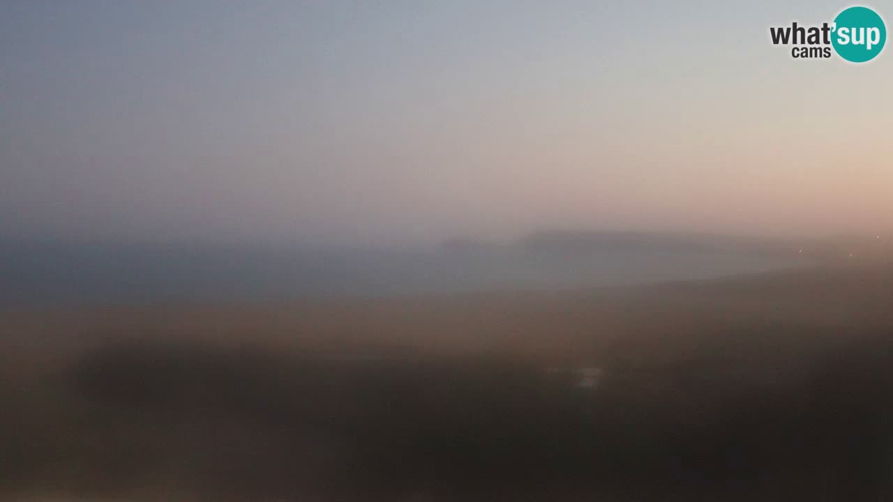 Spletna kamera Torre dei Corsari – Pogled v živo na plažo s Punta Usai