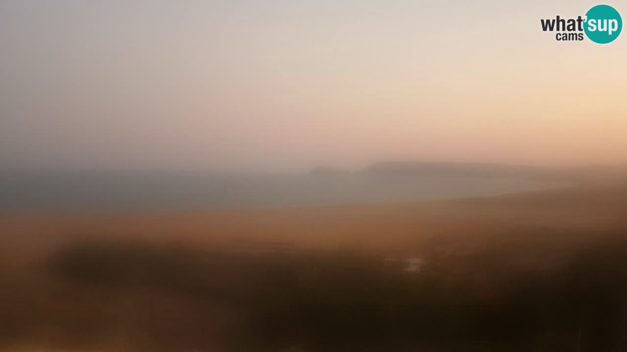 Web kamera Torre dei Corsari – Pogled uživo na plažu s Punta Usai