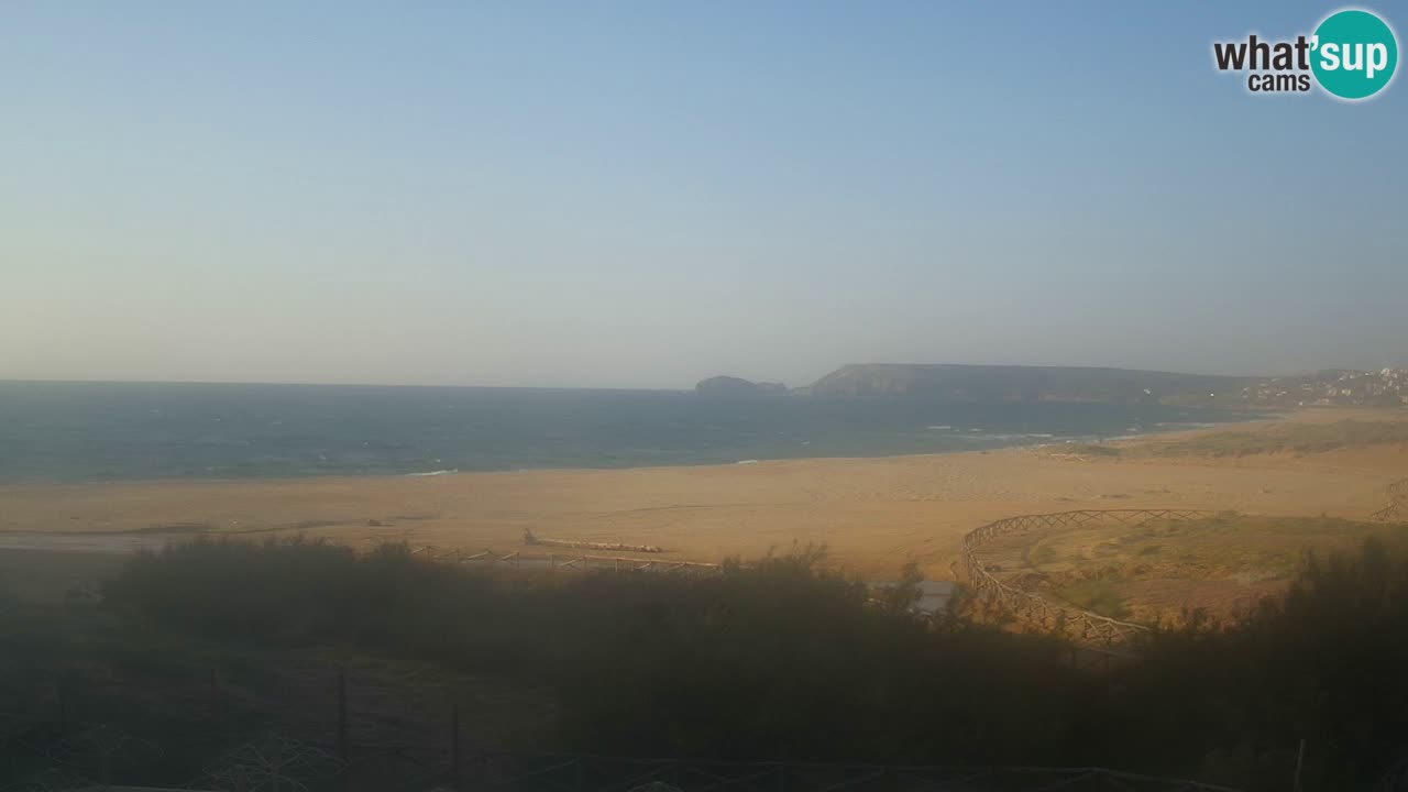 Spletna kamera Torre dei Corsari – Pogled v živo na plažo s Punta Usai