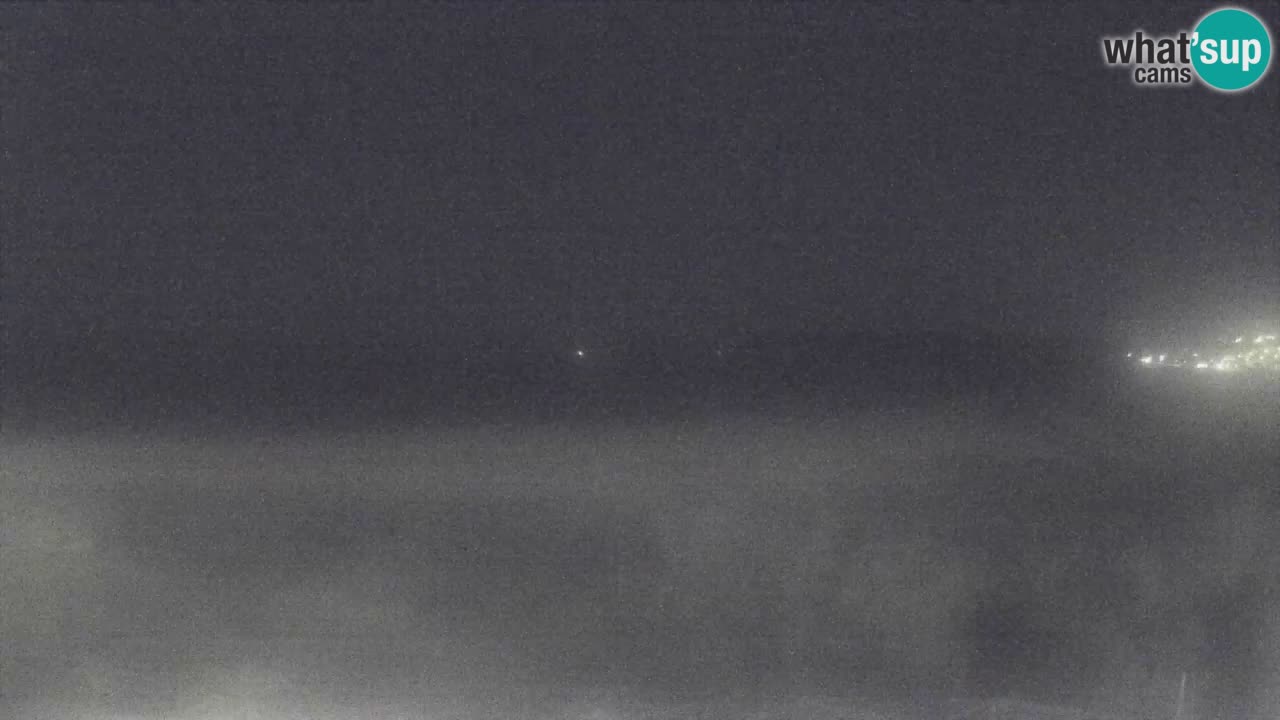 Spletna kamera Torre dei Corsari – Pogled v živo na plažo s Punta Usai