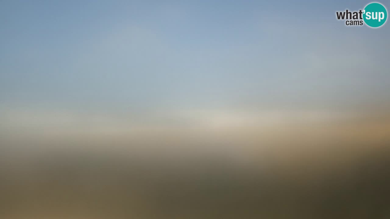 Spletna kamera Torre dei Corsari – Pogled v živo na plažo s Punta Usai