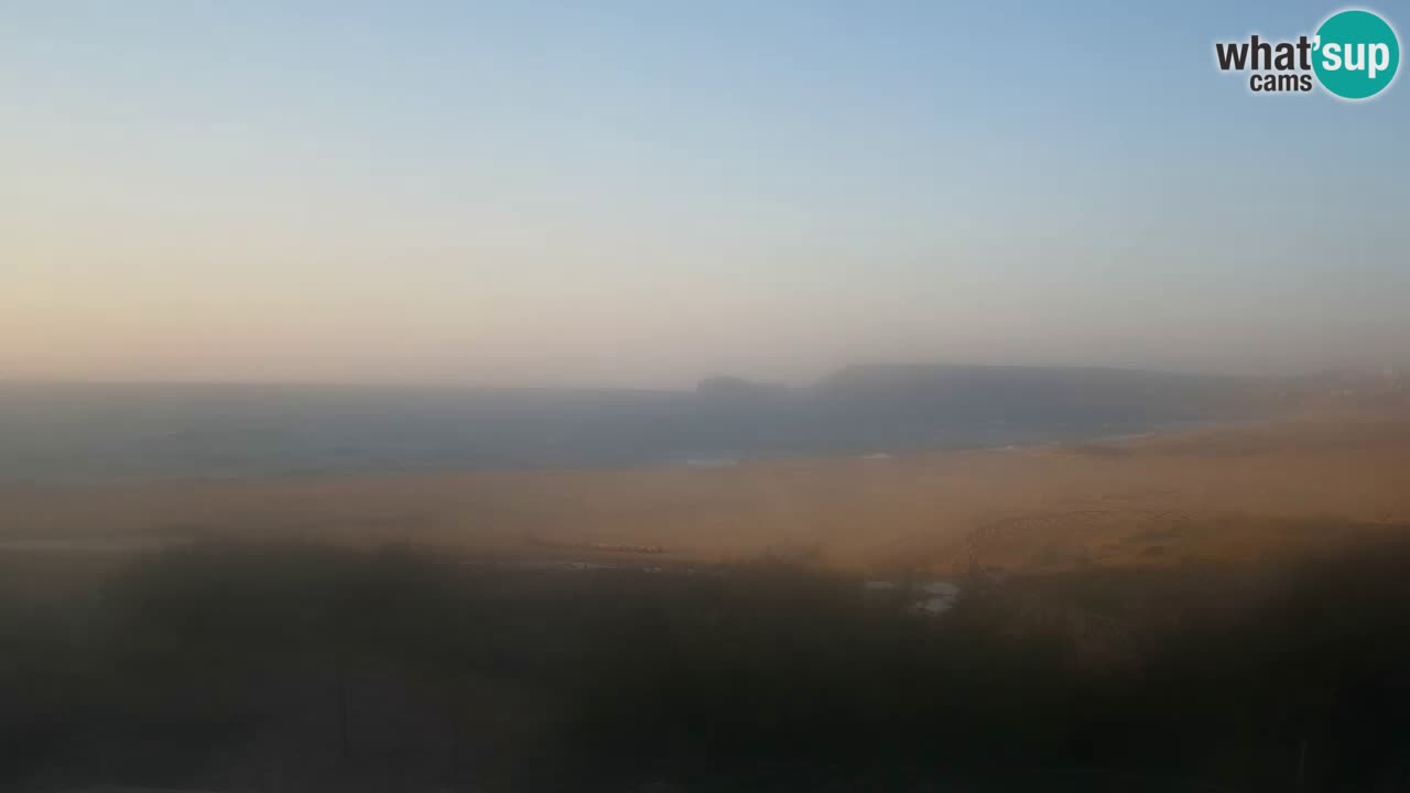 Spletna kamera Torre dei Corsari – Pogled v živo na plažo s Punta Usai