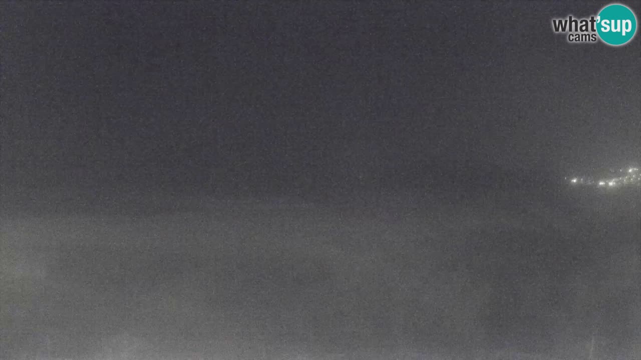 Spletna kamera Torre dei Corsari – Pogled v živo na plažo s Punta Usai