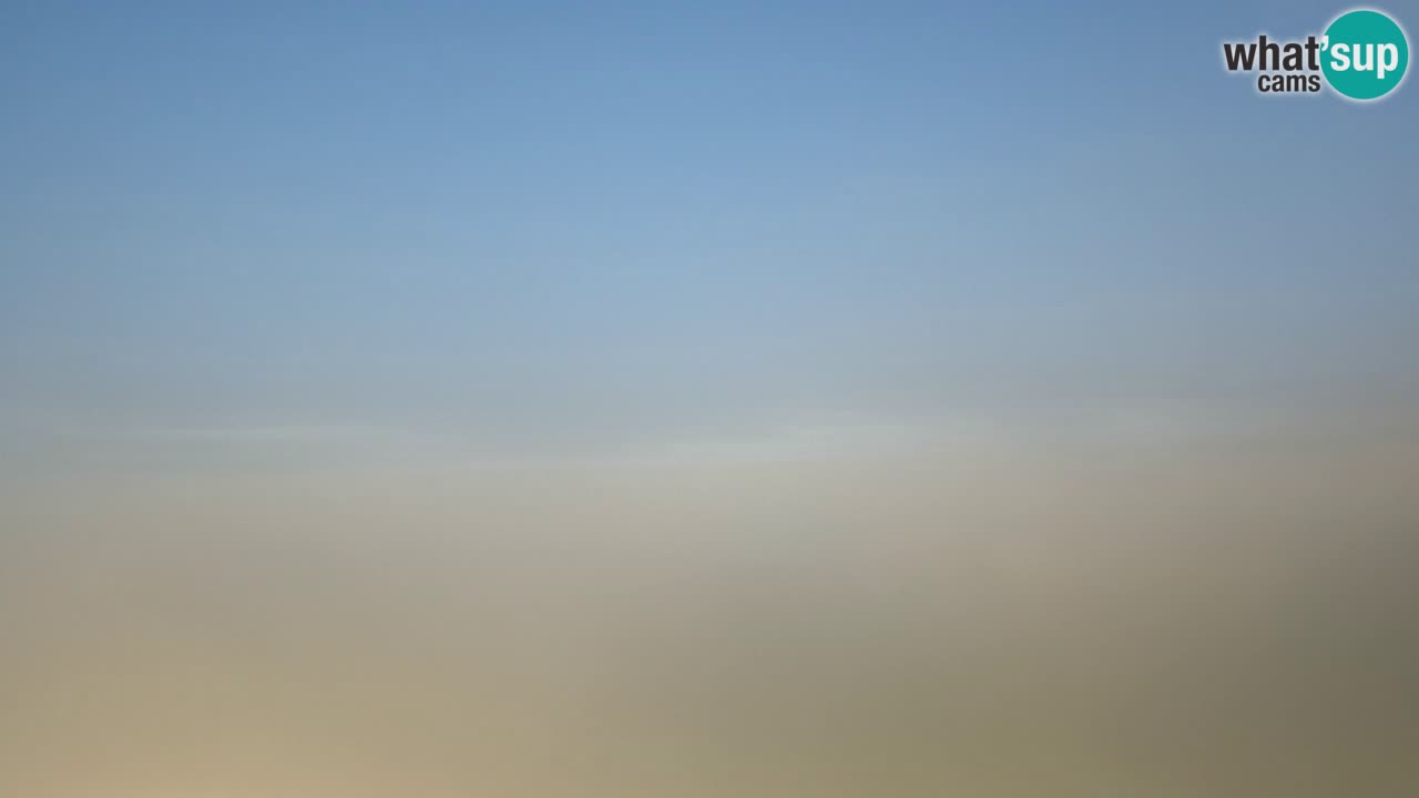 Spletna kamera Torre dei Corsari – Pogled v živo na plažo s Punta Usai