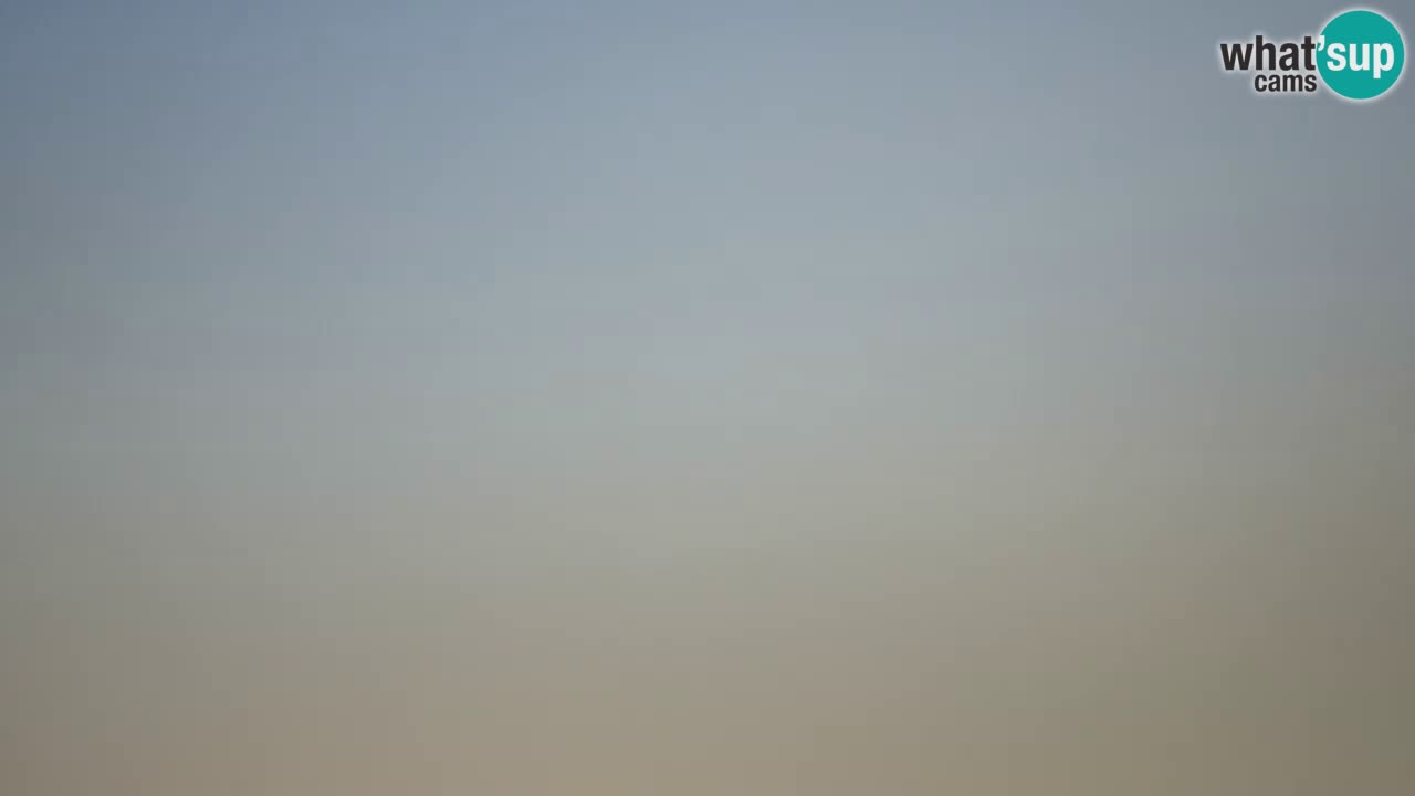 Web kamera Torre dei Corsari – Pogled uživo na plažu s Punta Usai