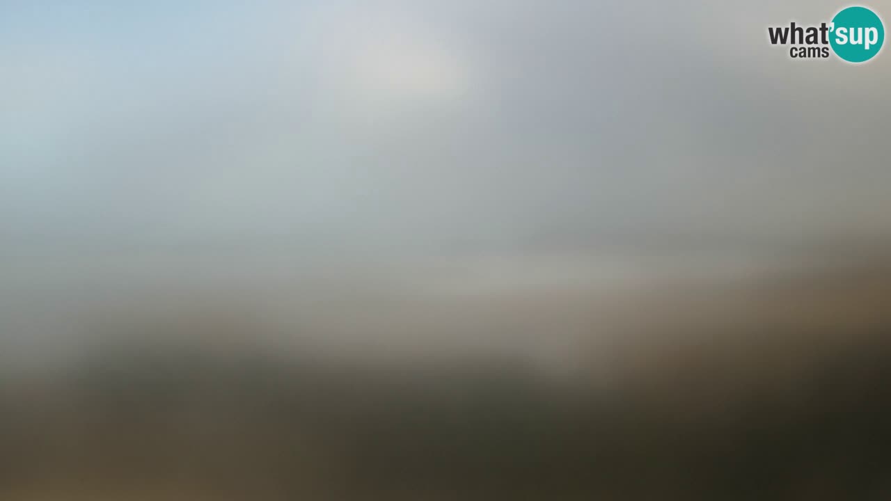 Spletna kamera Torre dei Corsari – Pogled v živo na plažo s Punta Usai