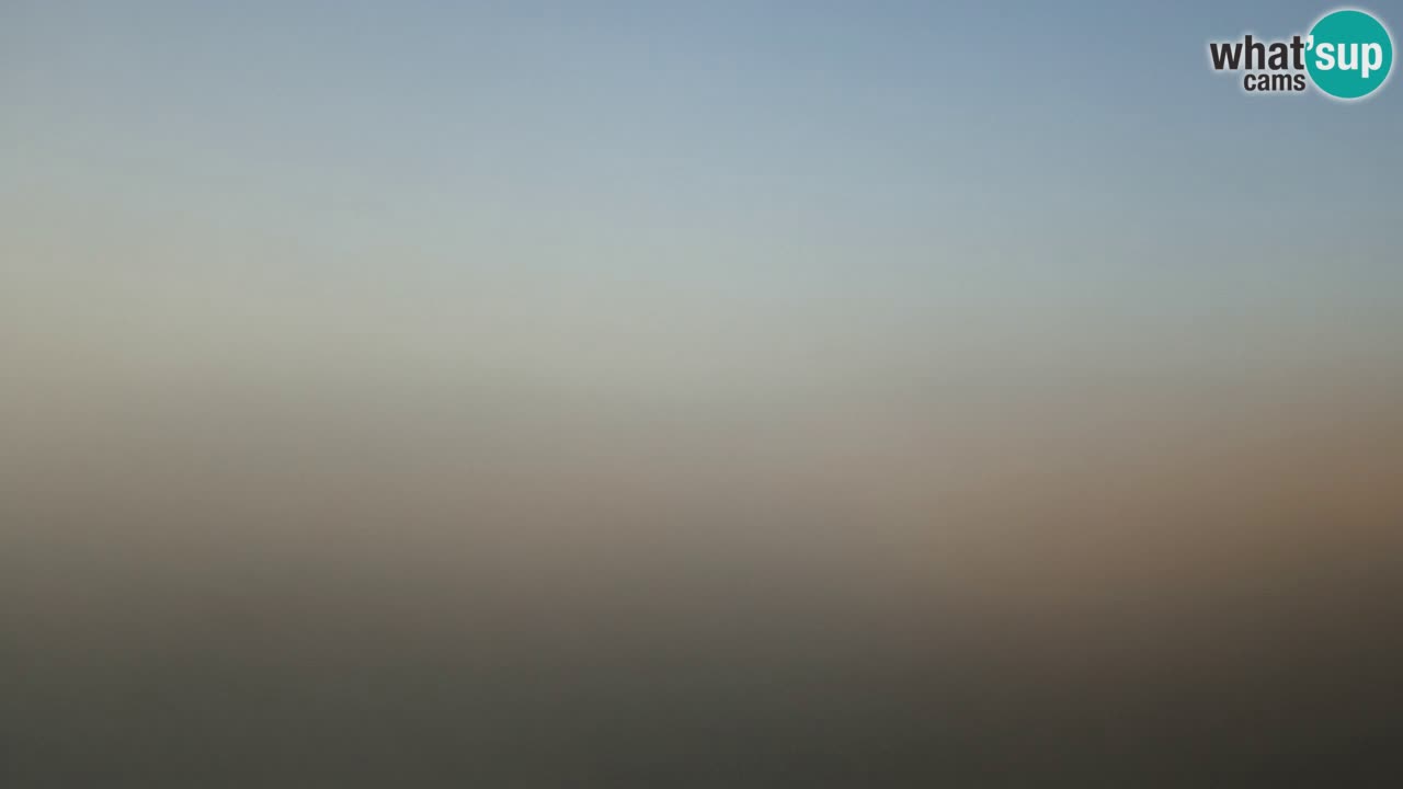 Spletna kamera Torre dei Corsari – Pogled v živo na plažo s Punta Usai