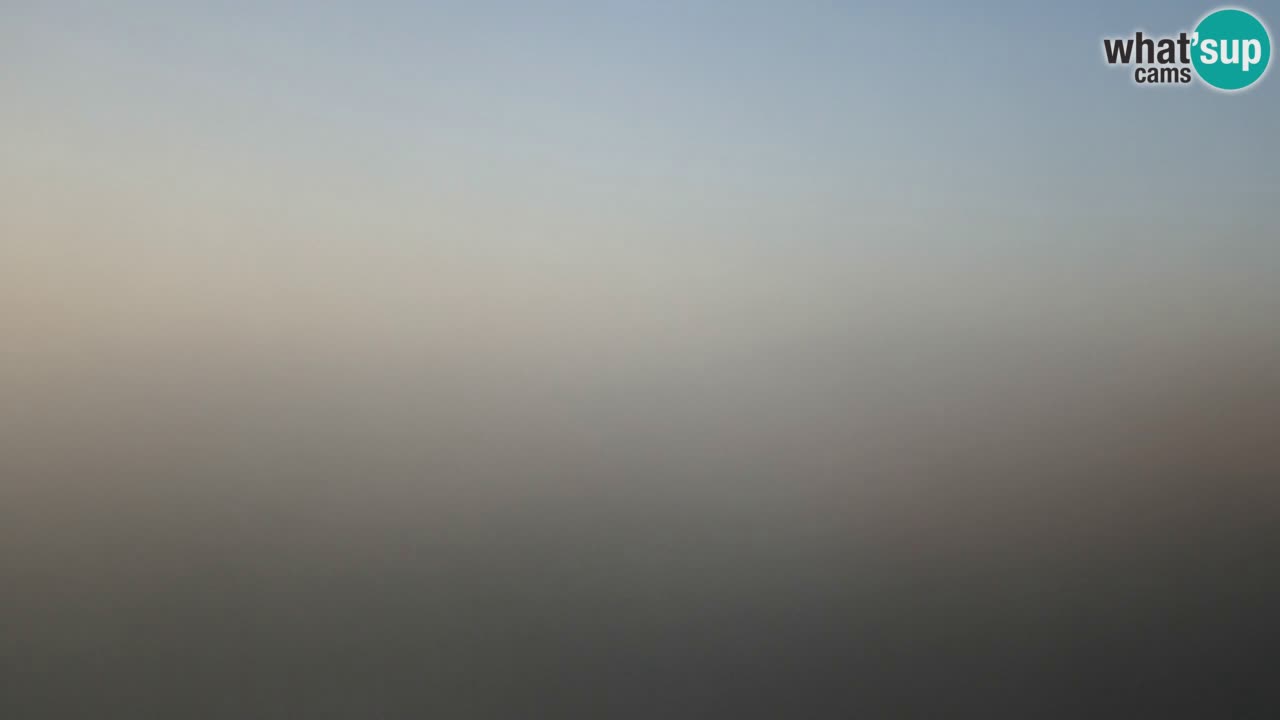 Spletna kamera Torre dei Corsari – Pogled v živo na plažo s Punta Usai