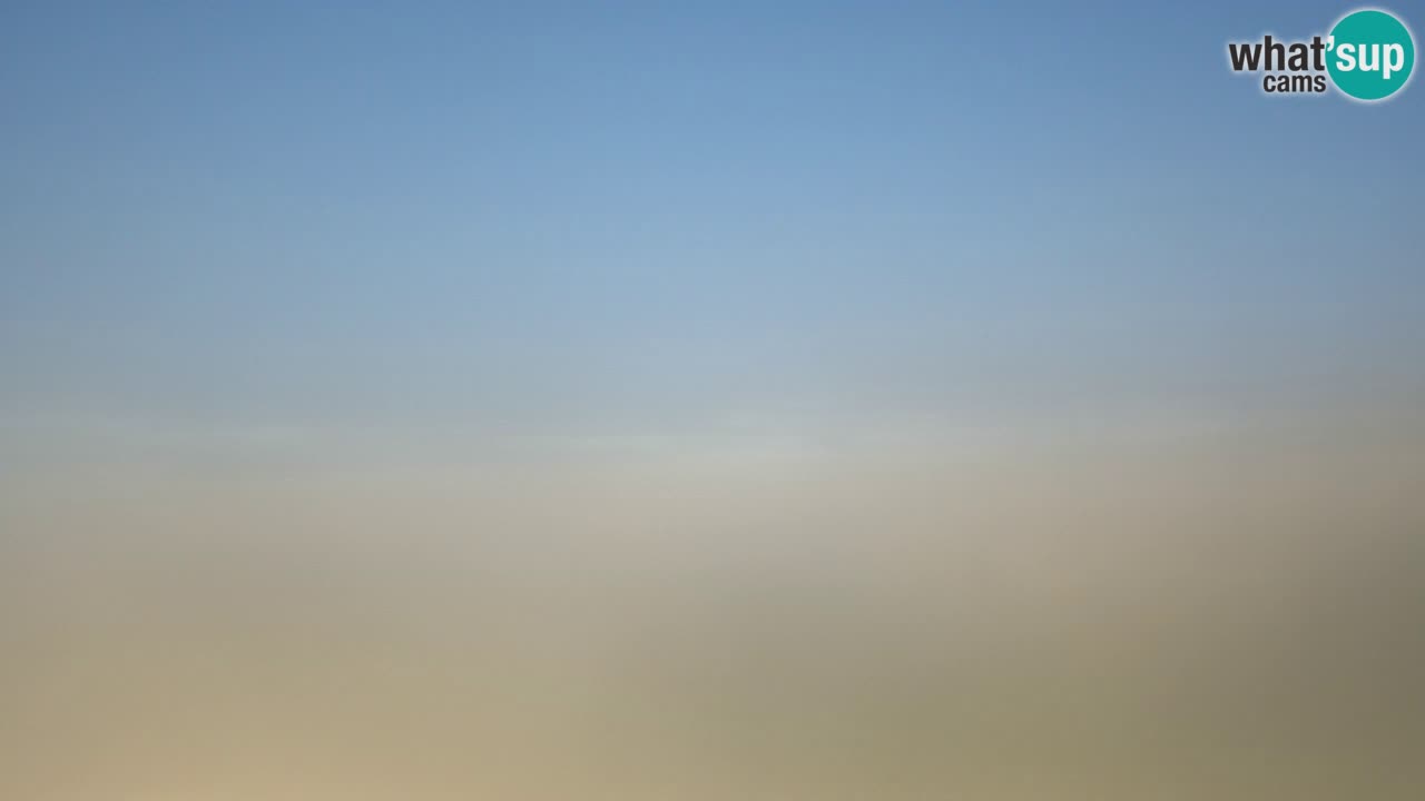 Spletna kamera Torre dei Corsari – Pogled v živo na plažo s Punta Usai