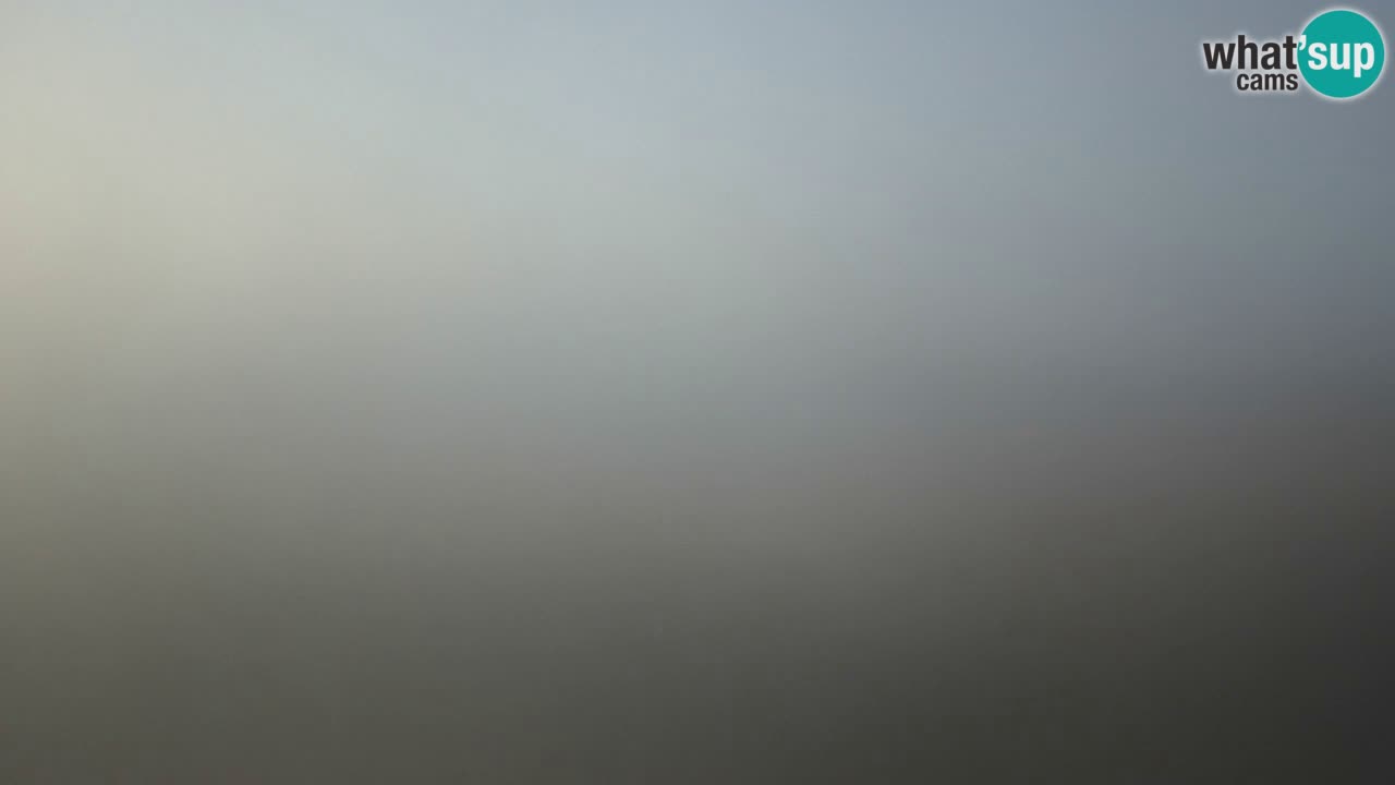 Spletna kamera Torre dei Corsari – Pogled v živo na plažo s Punta Usai