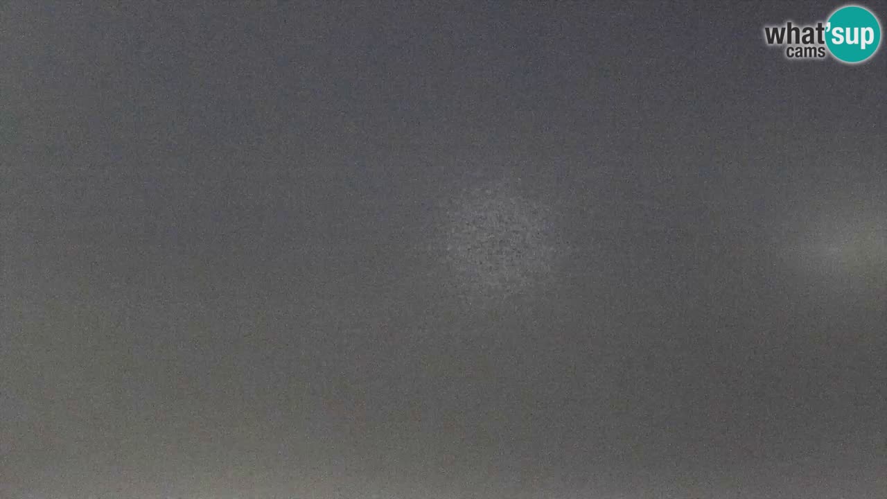 Spletna kamera Torre dei Corsari – Pogled v živo na plažo s Punta Usai