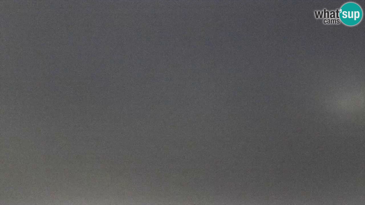 Spletna kamera Torre dei Corsari – Pogled v živo na plažo s Punta Usai