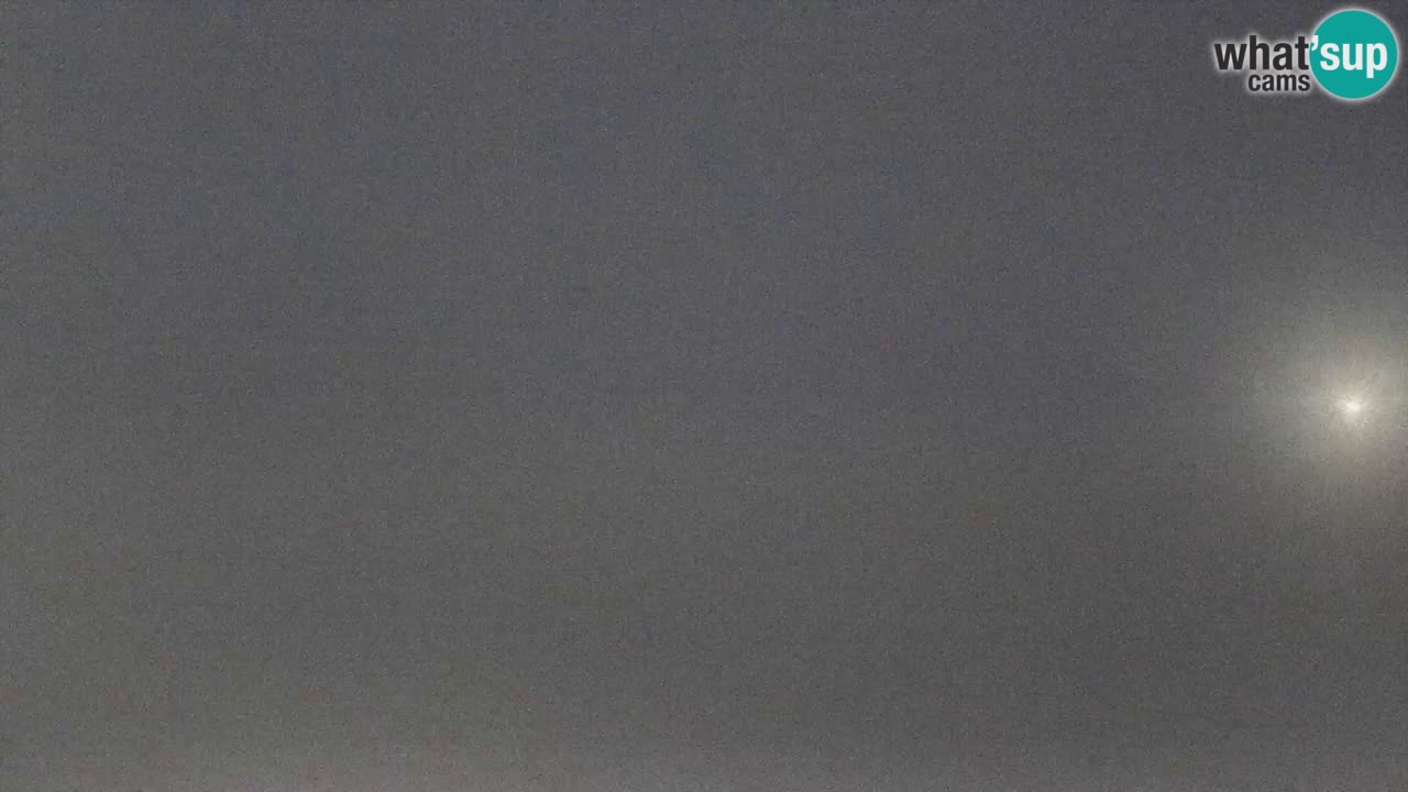 Spletna kamera Torre dei Corsari – Pogled v živo na plažo s Punta Usai