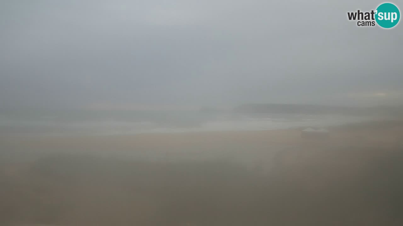 Spletna kamera Torre dei Corsari – Pogled v živo na plažo s Punta Usai