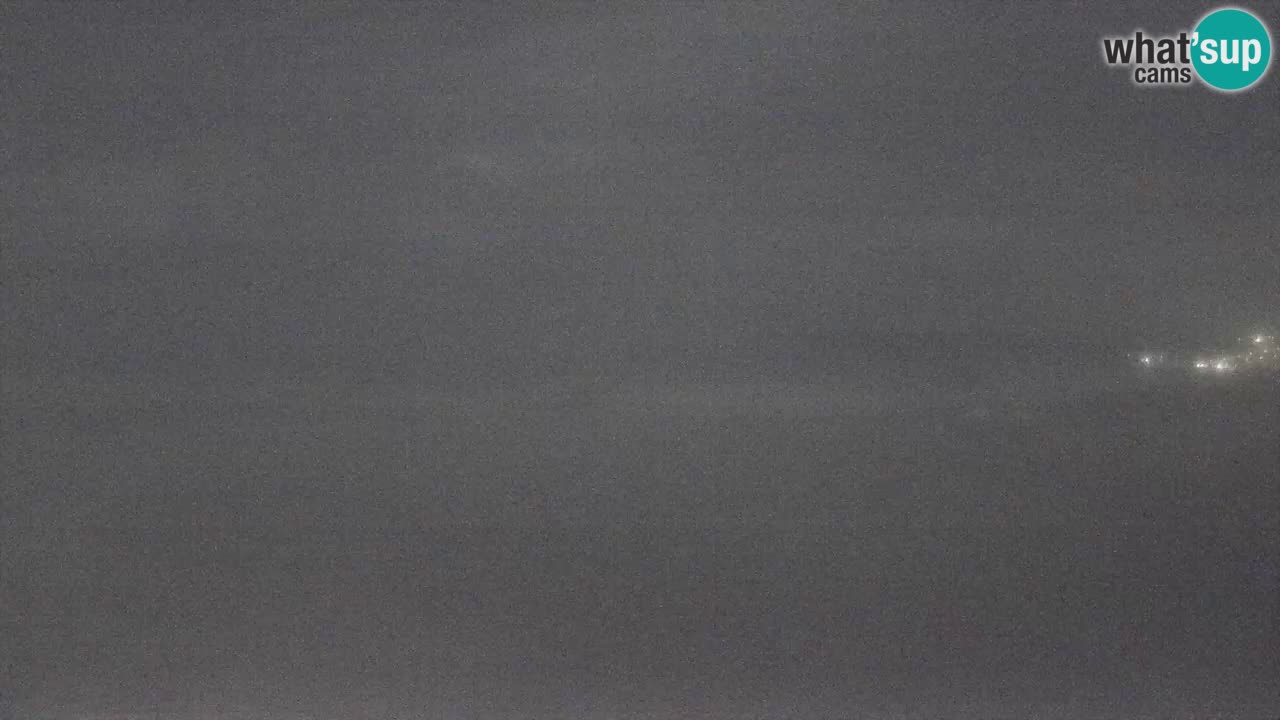 Web kamera Torre dei Corsari – Pogled uživo na plažu s Punta Usai