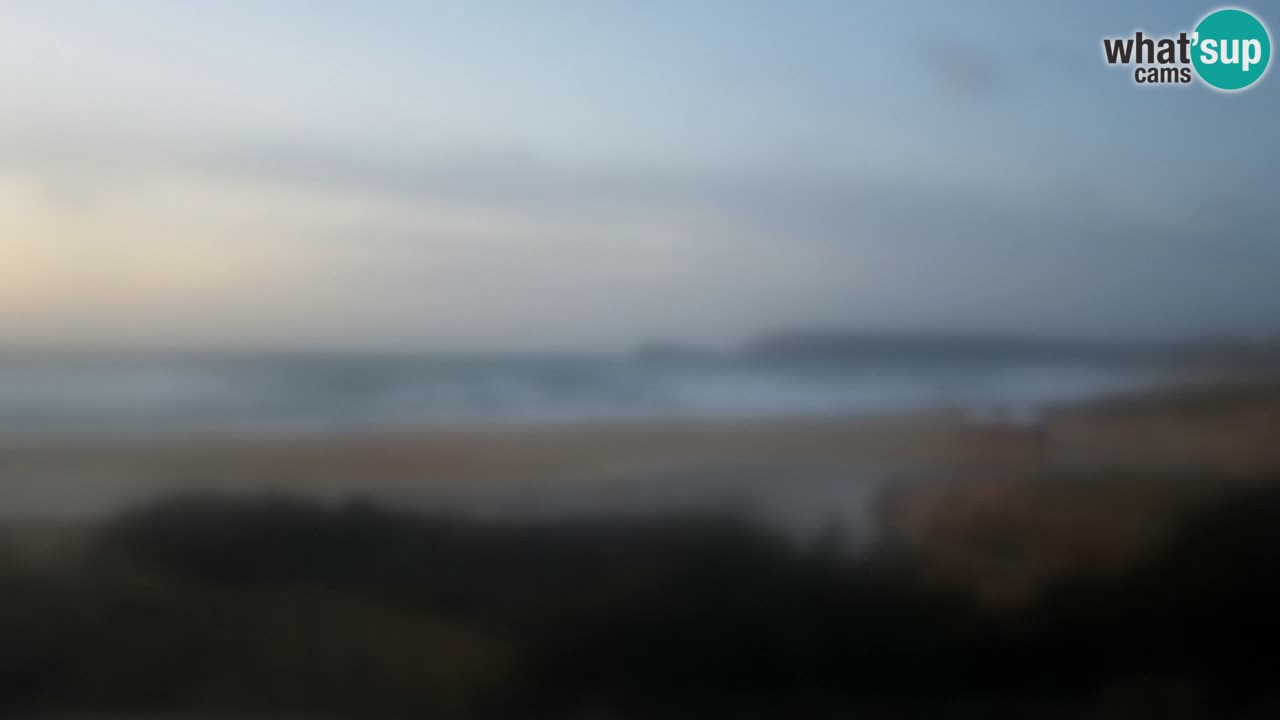 Web kamera Torre dei Corsari – Pogled uživo na plažu s Punta Usai