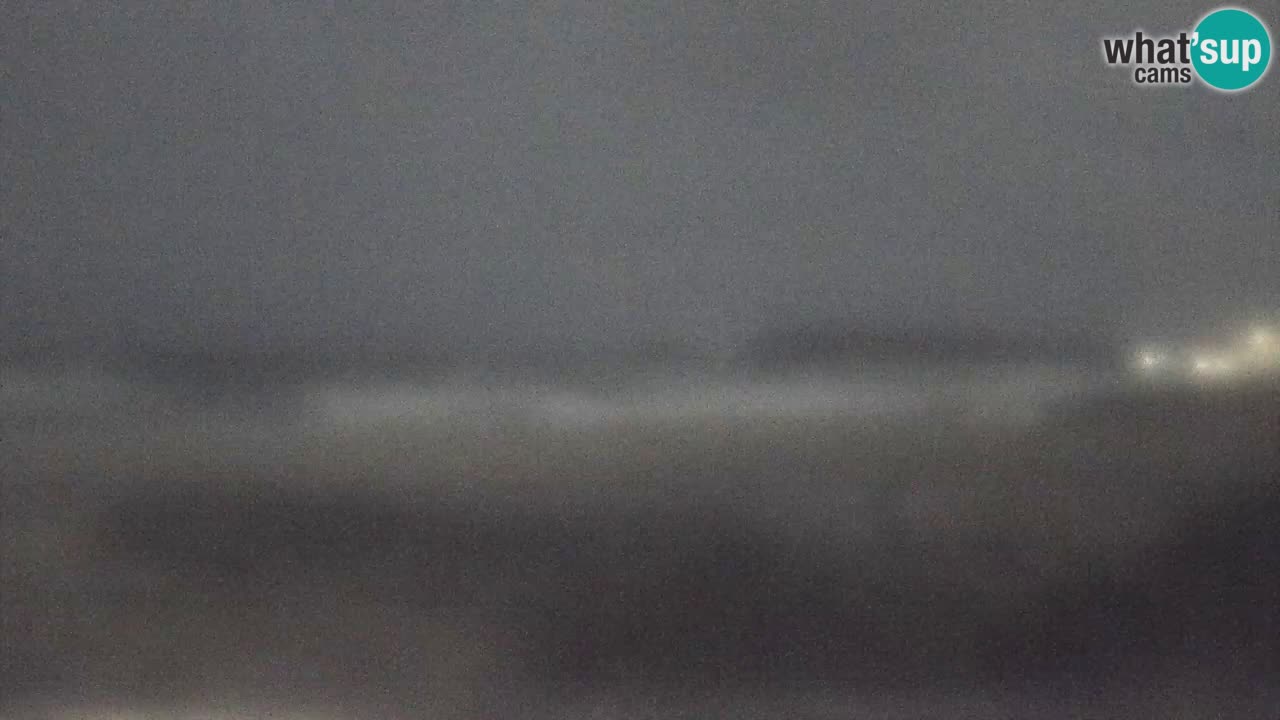 Web kamera Torre dei Corsari – Pogled uživo na plažu s Punta Usai