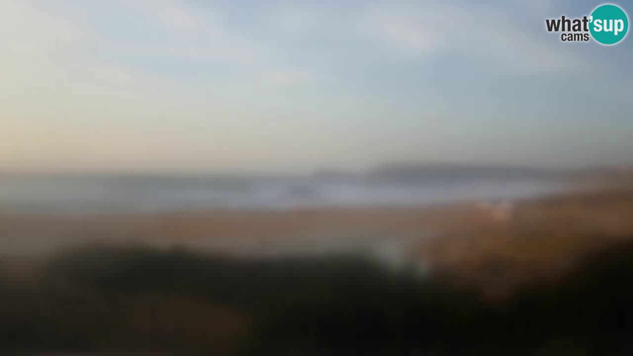 Web kamera Torre dei Corsari – Pogled uživo na plažu s Punta Usai