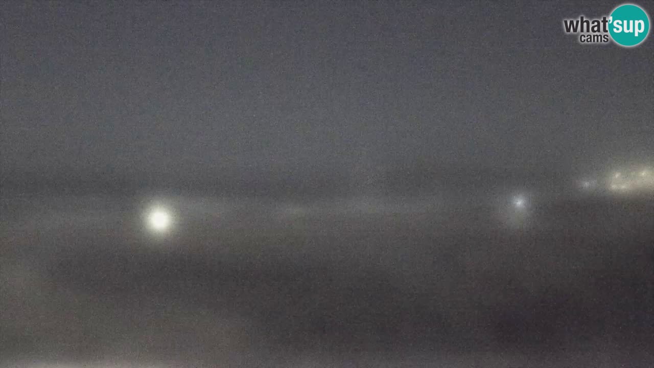 Web kamera Torre dei Corsari – Pogled uživo na plažu s Punta Usai