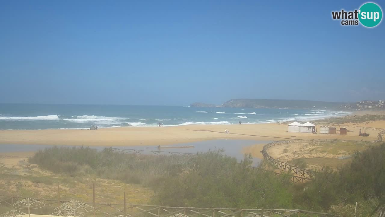 Spletna kamera Torre dei Corsari – Pogled v živo na plažo s Punta Usai