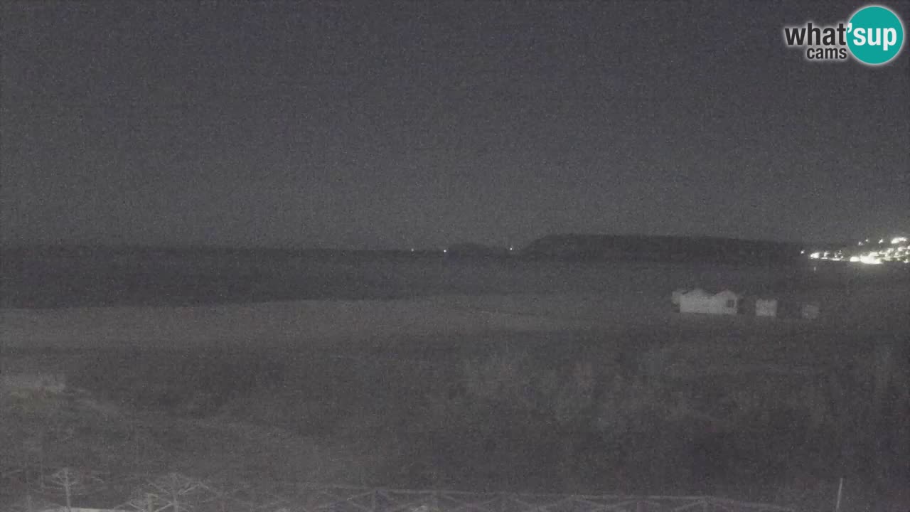 Spletna kamera Torre dei Corsari – Pogled v živo na plažo s Punta Usai