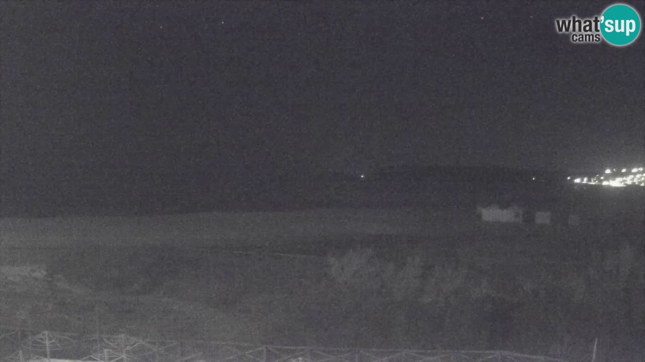 Spletna kamera Torre dei Corsari – Pogled v živo na plažo s Punta Usai