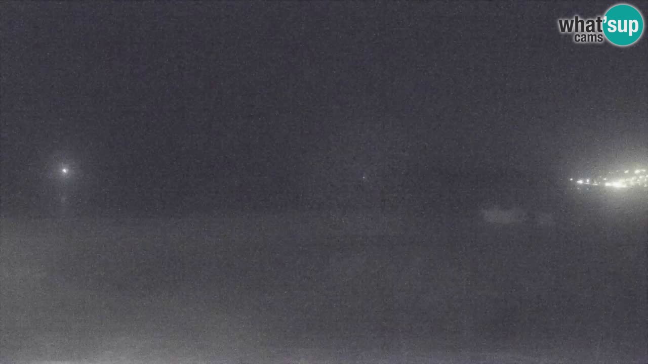 Spletna kamera Torre dei Corsari – Pogled v živo na plažo s Punta Usai