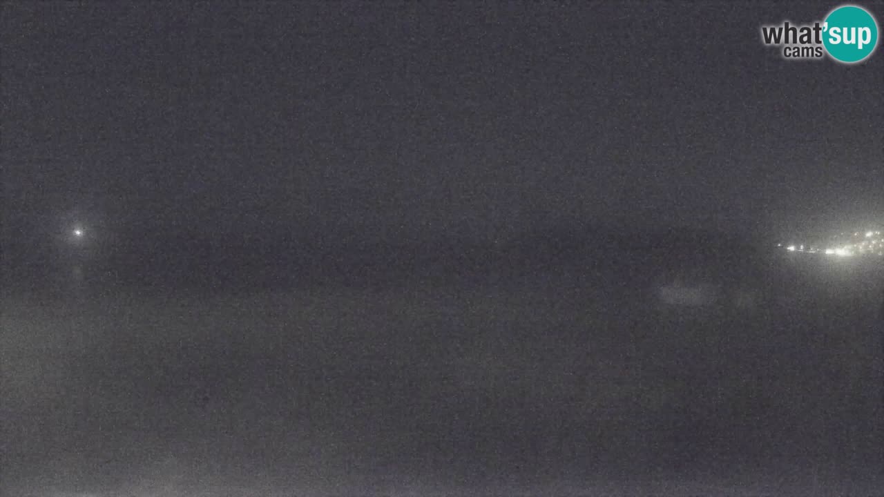 Spletna kamera Torre dei Corsari – Pogled v živo na plažo s Punta Usai