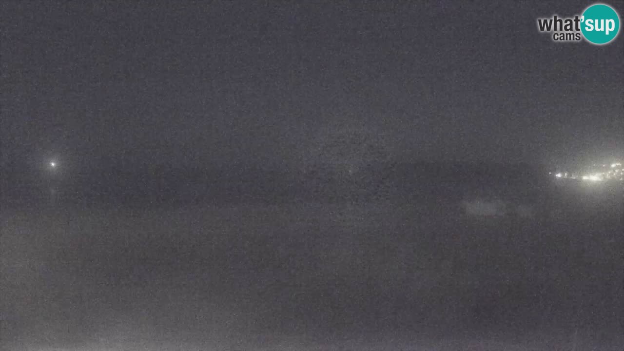 Spletna kamera Torre dei Corsari – Pogled v živo na plažo s Punta Usai