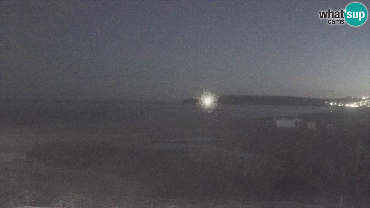 Webcam Torre dei Corsari – Vista live sulla spiaggia da Punta Usai