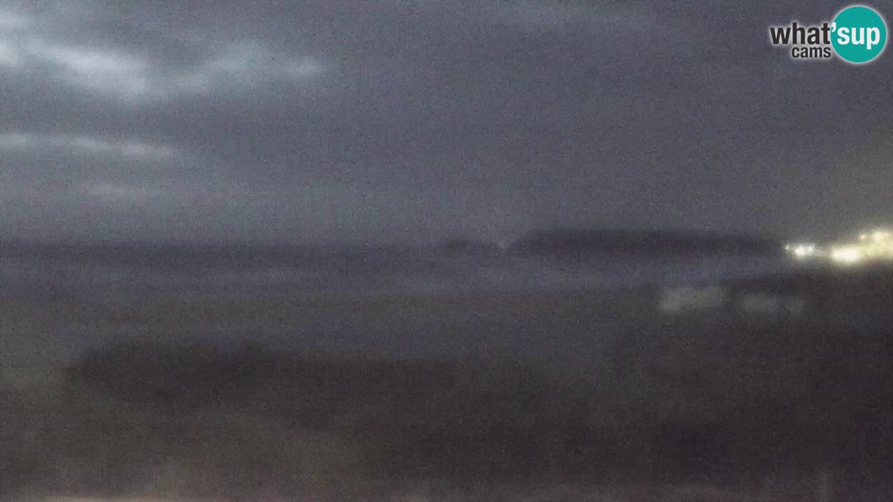 Webcam Torre dei Corsari – Vista live sulla spiaggia da Punta Usai