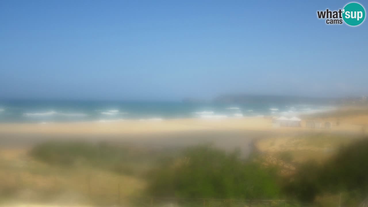 Web kamera Torre dei Corsari – Pogled uživo na plažu s Punta Usai