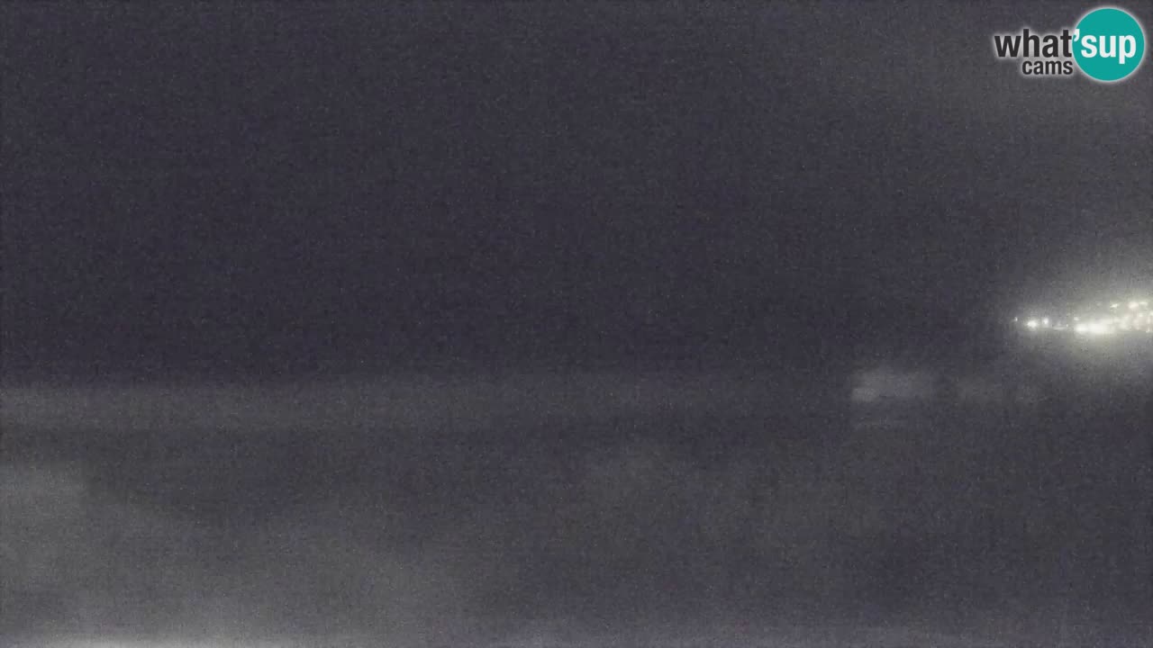 Spletna kamera Torre dei Corsari – Pogled v živo na plažo s Punta Usai