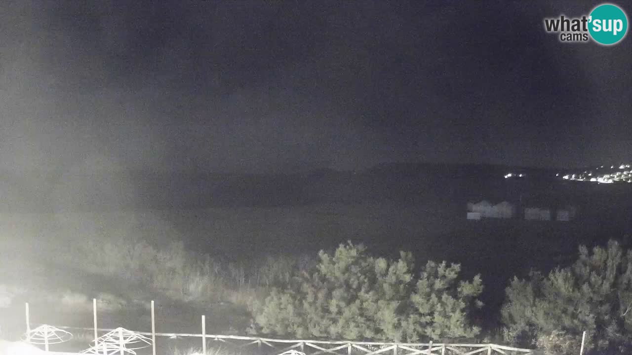 Spletna kamera Torre dei Corsari – Pogled v živo na plažo s Punta Usai